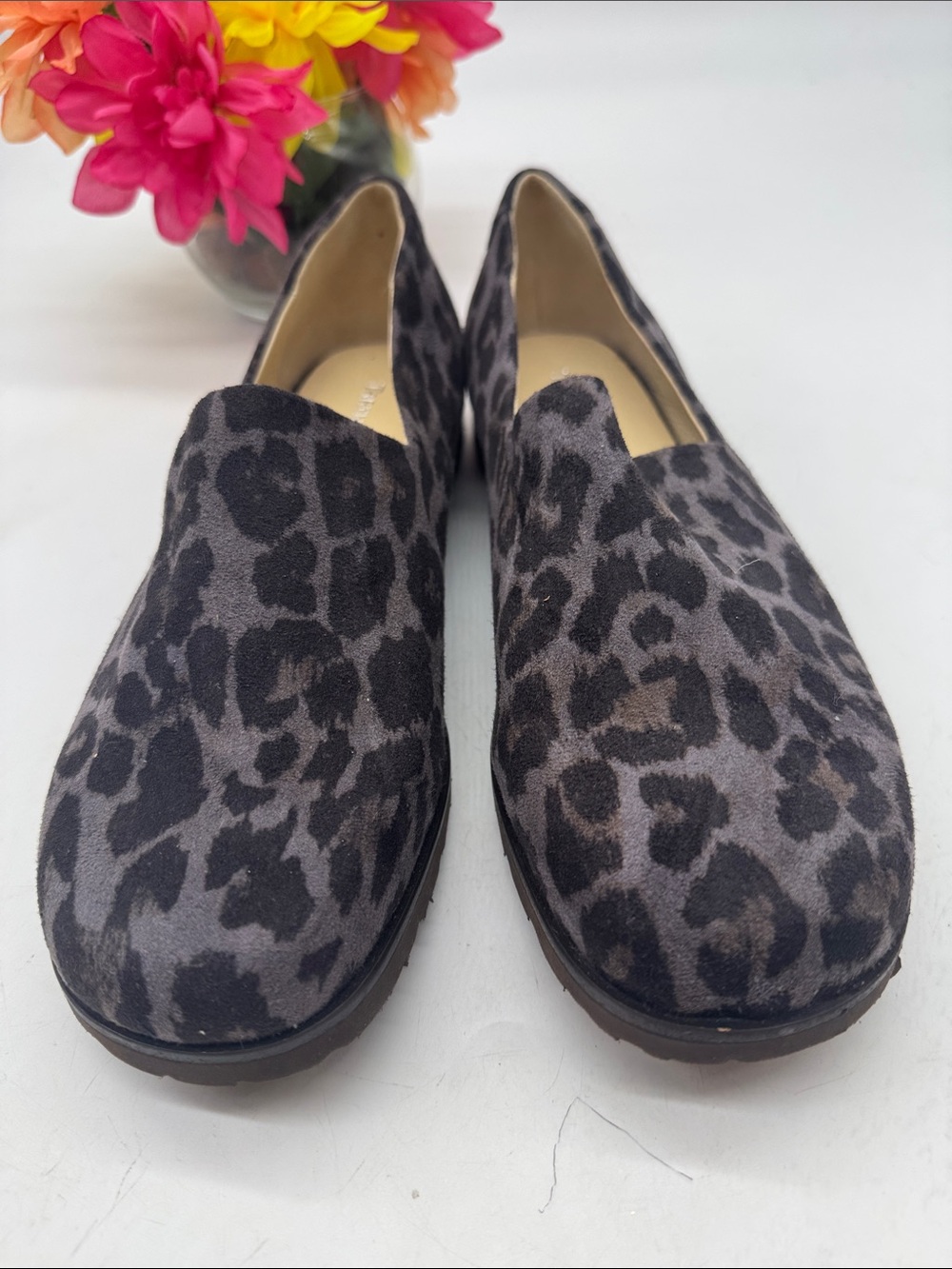 Taryn Rose Jaden Gray and Black Leopard Slip-On Flats Size 11 BFL10166B - Picture 2 of 7